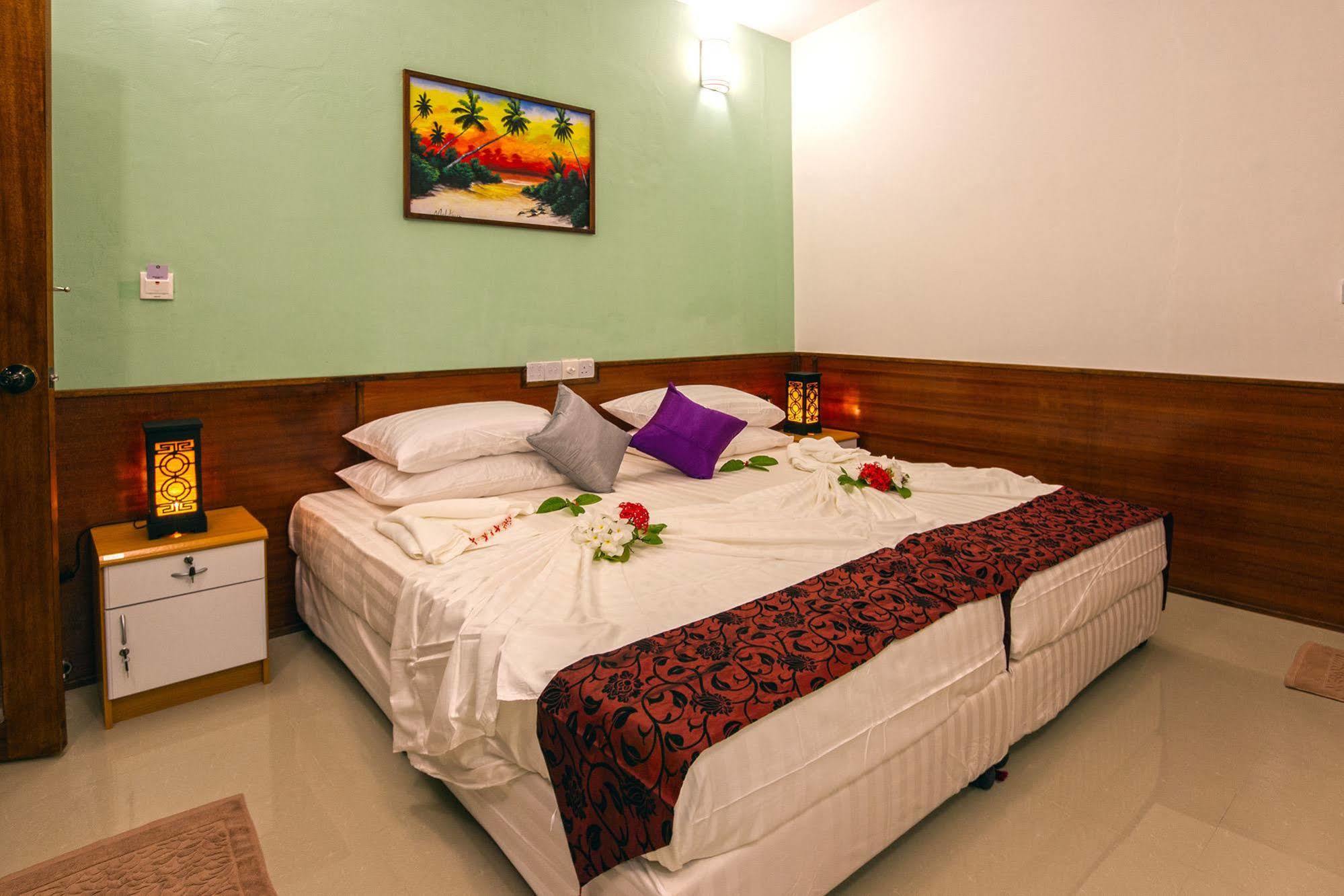 Mahibadhoo Liberty Guest House Maldives מראה חיצוני תמונה